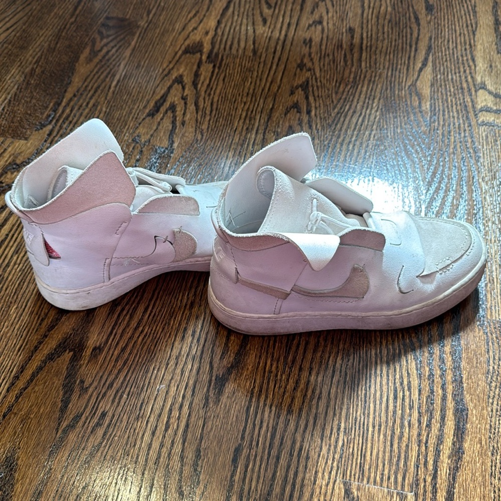 Nike women’s shoes